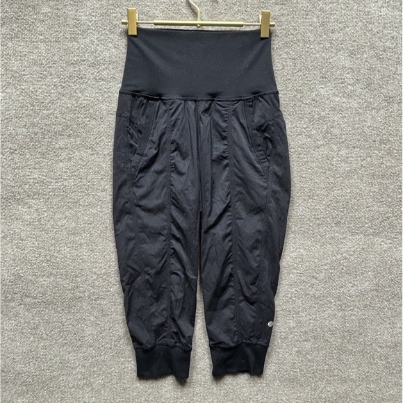 lululemon athletica Pants - Lululemon Size 2 Dance Studio High-Rise Jogger Cropped Black 24" Athleisure EUC